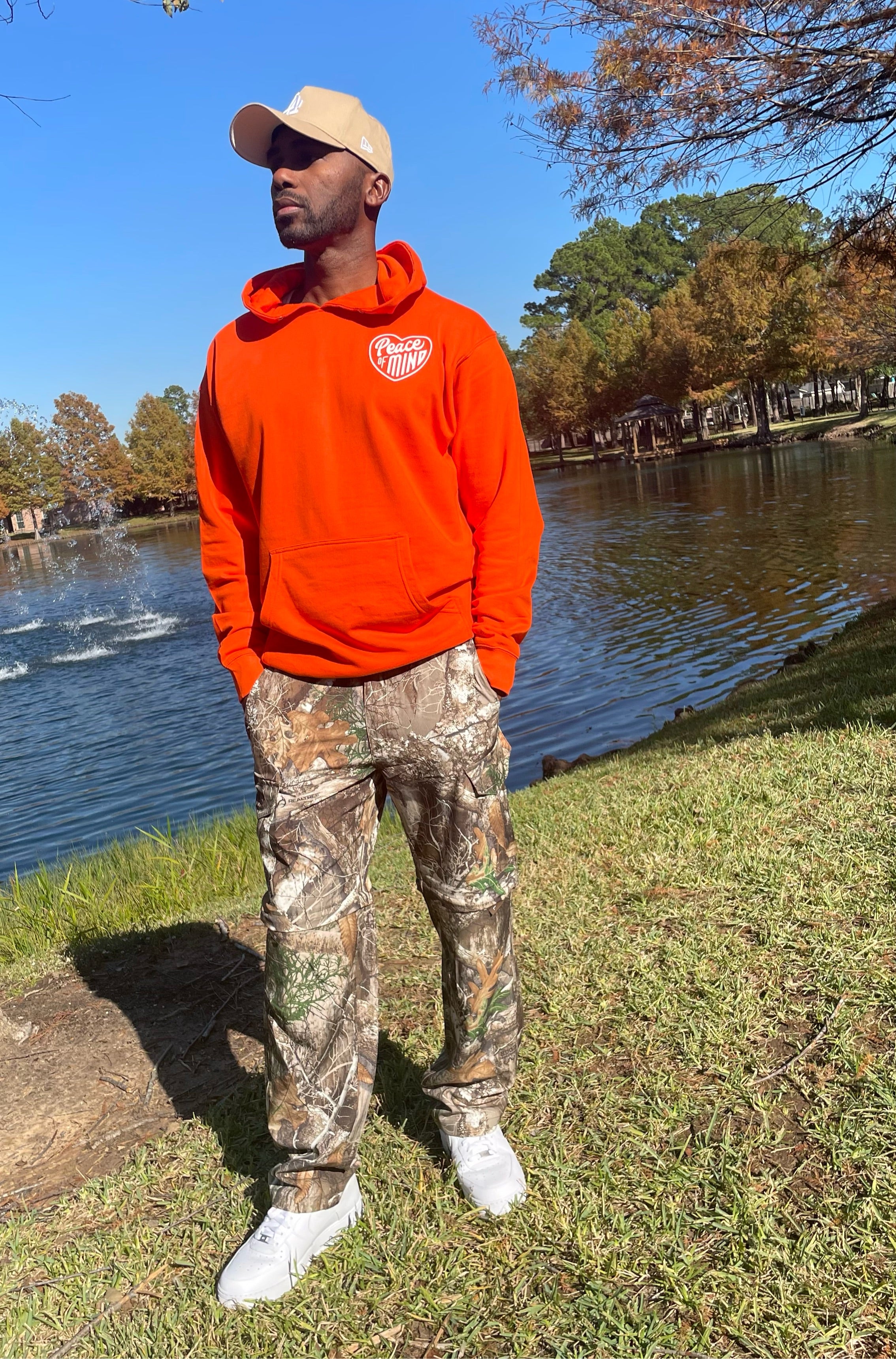 Orange best sale realtree hoodie